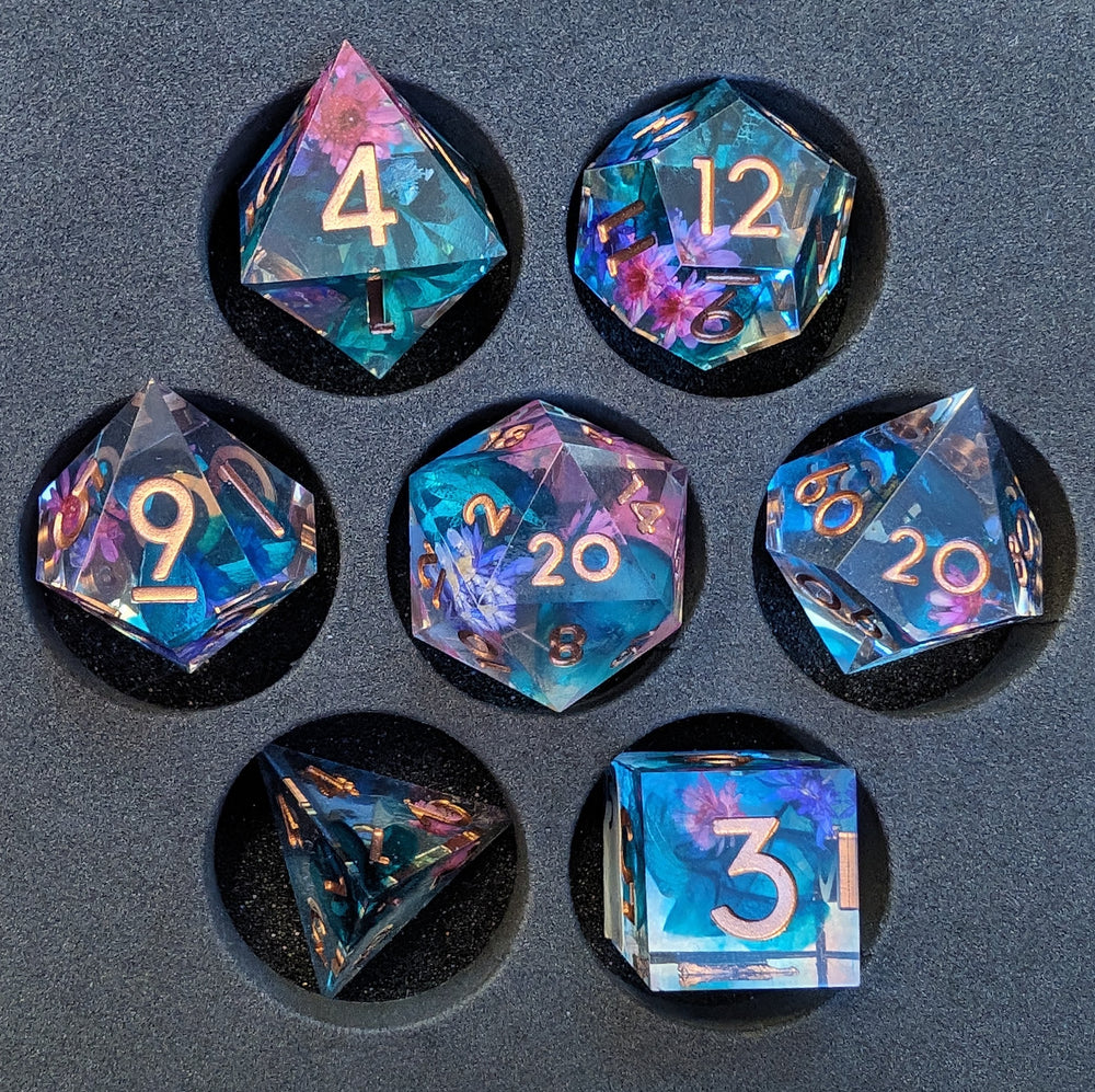 OZMTG -  Resin Flower Dice  - Clear